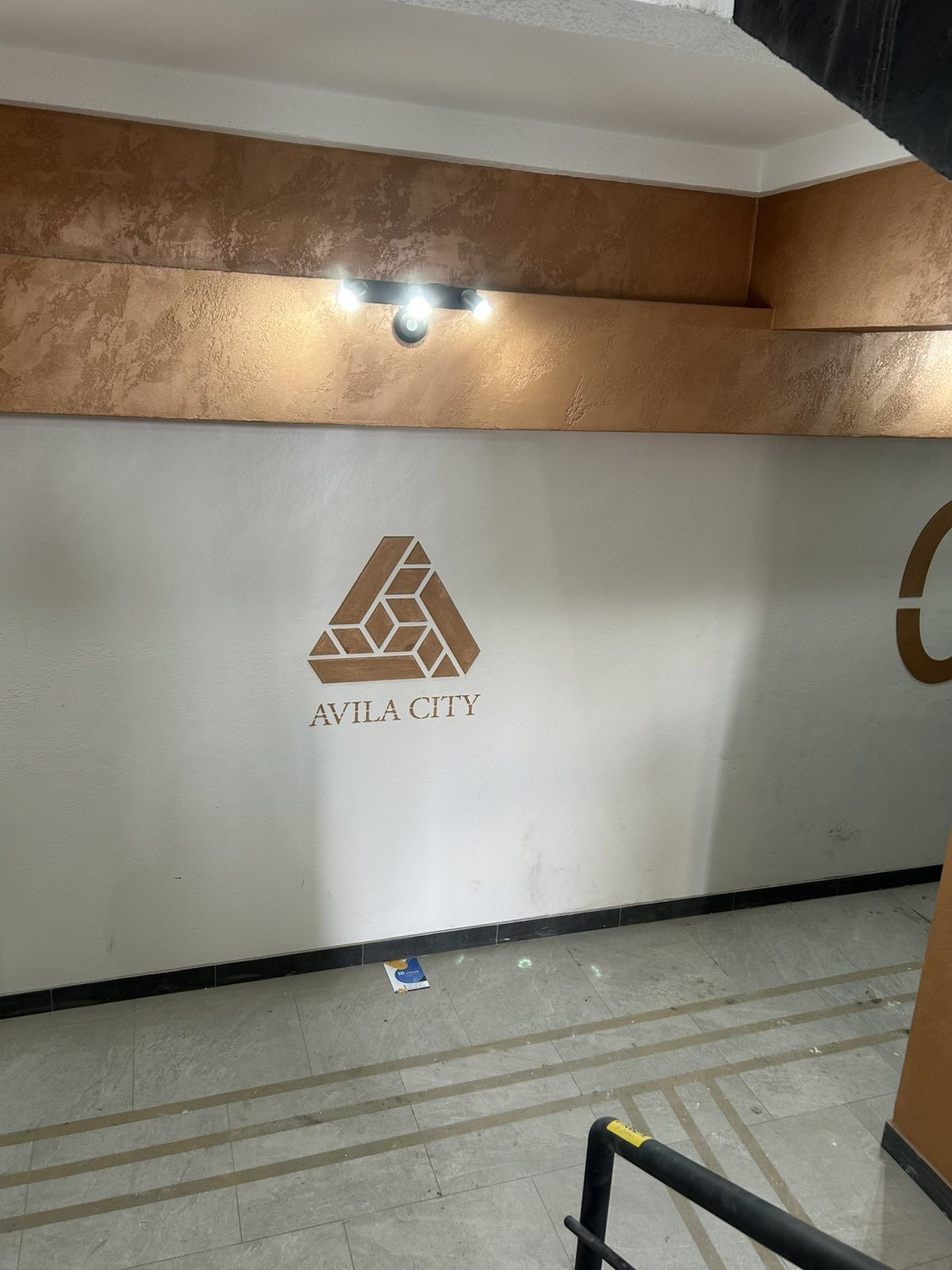 �������� 1-������� �������� � ������� �� �Avila City� �� ������� ���� 1