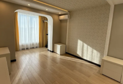 Простора 3-кімнатна квартира з євроремонтом та індивідуальним опалення на Виставці фото 14 Простора 3-кімнатна квартира з євроремонтом та індивідуальним опалення на Виставці фото 14