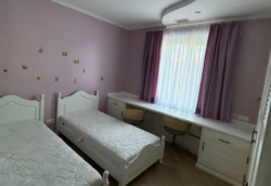 Простора 3-кімнатна квартира з євроремонтом та індивідуальним опалення на Виставці фото 18 Простора 3-кімнатна квартира з євроремонтом та індивідуальним опалення на Виставці фото 18