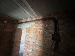 🏙️ 1-      ' '  8