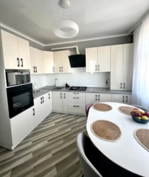 Простора 2-кімнатна квартира в новобудові фото 1 Простора 2-кімнатна квартира в новобудові фото 1