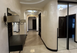 Простора 3-кімнатна квартира з євроремонтом та індивідуальним опалення на Виставці фото 3 Простора 3-кімнатна квартира з євроремонтом та індивідуальним опалення на Виставці фото 3