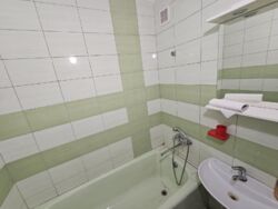 Простора 3-кімнатна квартира на Озерній!** фото 11 Простора 3-кімнатна квартира на Озерній!** фото 11