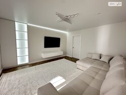 Елегантна трикімнатна квартира з сучасним світлим ремонтом у самому центрі фото 8 Елегантна трикімнатна квартира з сучасним світлим ремонтом у самому центрі фото 8