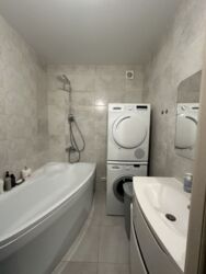 2-КІМНАТНА КВАРТИРА З РЕМОНТОМ БІЛЯ WOODMALL! 🔥 фото 8 2-КІМНАТНА КВАРТИРА З РЕМОНТОМ БІЛЯ WOODMALL! 🔥 фото 8