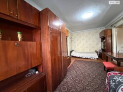 ������ 2� �������� 44.9 ��. � �� ���. ���'������� 63 ���� 8