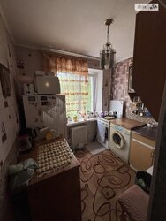Затишна двокімнатна квартира з роздільними кімнатами на комфортному поверсі фото 18 Затишна двокімнатна квартира з роздільними кімнатами на комфортному поверсі фото 18