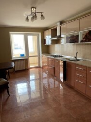 2-х кімнатну квартиру з хорошим ремонтом на Старокостянтинівському шосе фото 1 2-х кімнатну квартиру з хорошим ремонтом на Старокостянтинівському шосе фото 1