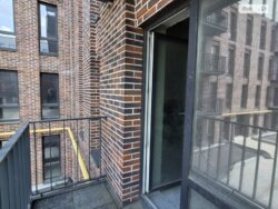 ������� 1-������� �������� � ������� ��������������� �� �Status Residence� ���� 8