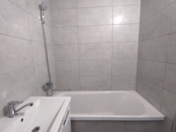 Затишна 2-кімнатна квартира по вул. Інститутська, Південно-Західний район міста. фото 2 Затишна 2-кімнатна квартира по вул. Інститутська, Південно-Західний район міста. фото 2