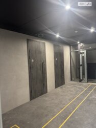     Status Residence      !  5