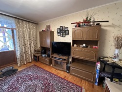 🏡  3-    !  8