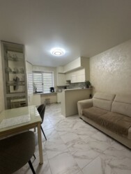 2-КІМНАТНА КВАРТИРА З РЕМОНТОМ БІЛЯ WOODMALL! 🔥 фото 2 2-КІМНАТНА КВАРТИРА З РЕМОНТОМ БІЛЯ WOODMALL! 🔥 фото 2