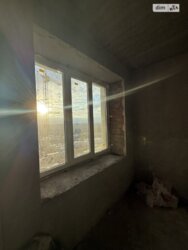 3-  88.8 ²  .  , 80 (- )**  4