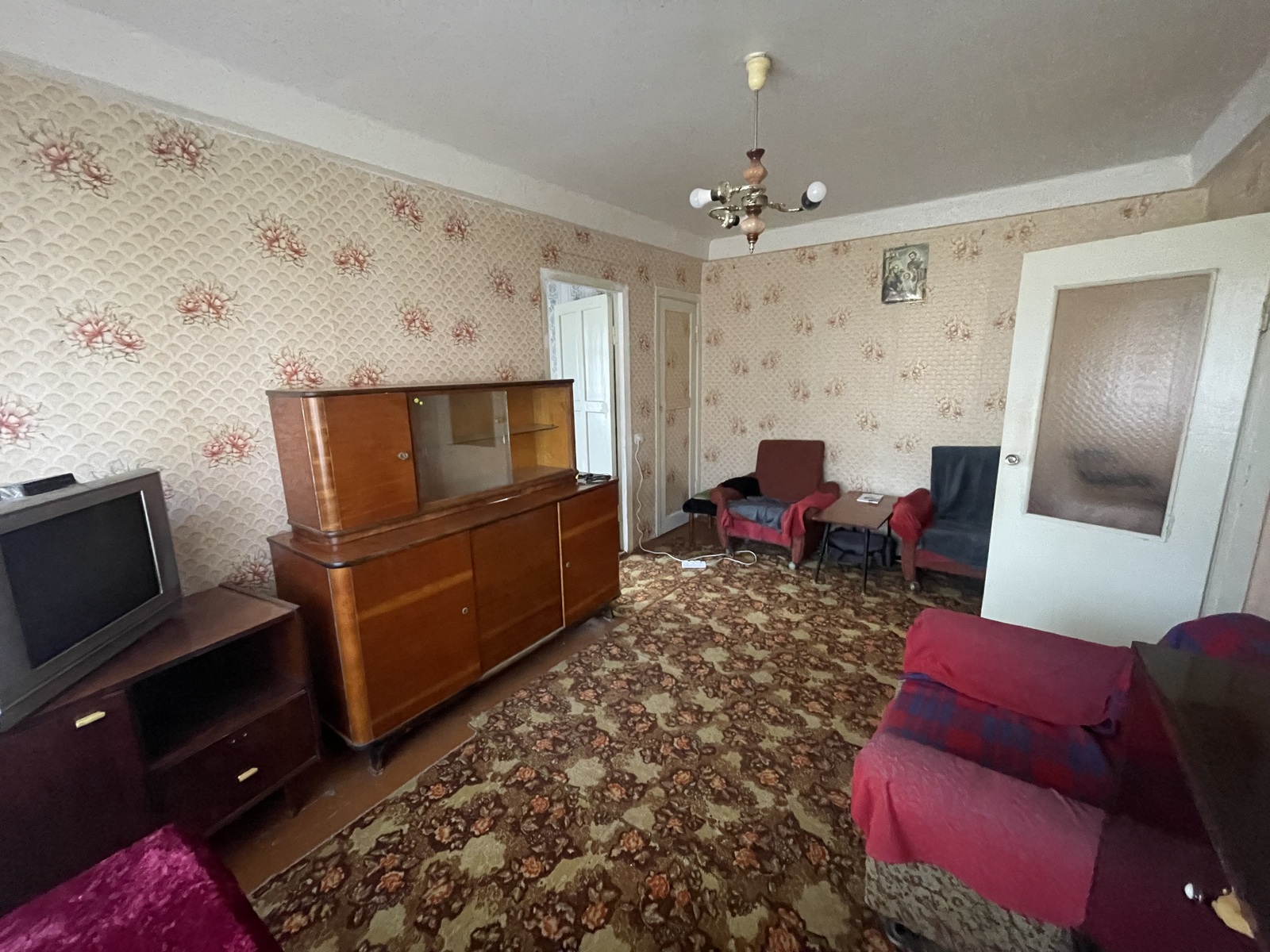 Продам двух комнатную квартиру в хорошем районе фото 1 Продам двух комнатную квартиру в хорошем районе фото 1