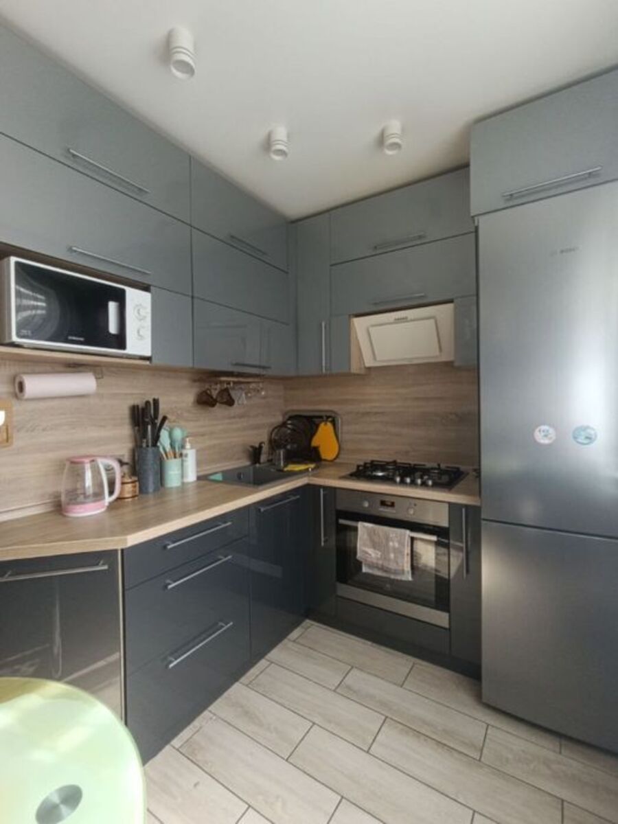 Продаж 3-к квартира з холом та АГО. Л/б, 4 мкр. фото 1 Продаж 3-к квартира з холом та АГО. Л/б, 4 мкр. фото 1