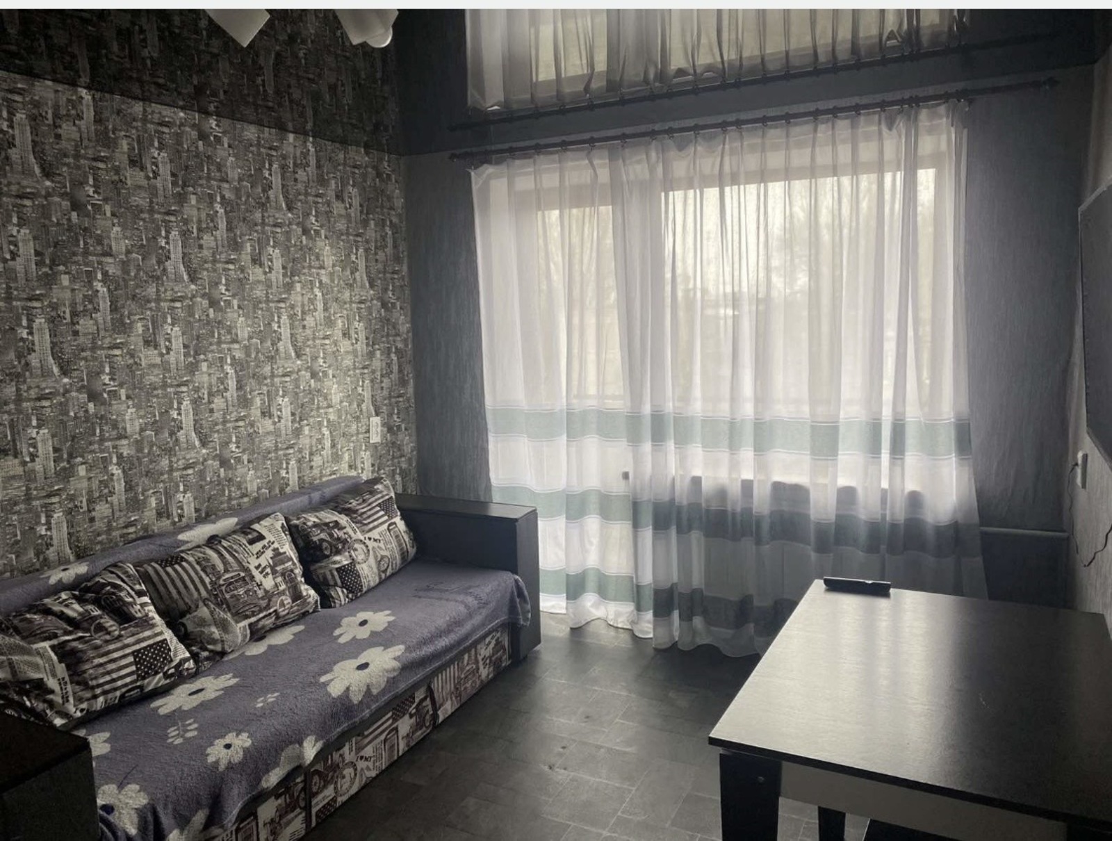 ��������� 2-��������� �������� �� ��. 8 �����, �������� ������� �� ����������� ���� 1