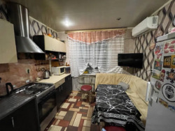 Продам 4-кімнатну квартира 79 м² для великої сім’ї, Лівий берег, 2мкр. фото 2 Продам 4-кімнатну квартира 79 м² для великої сім’ї, Лівий берег, 2мкр. фото 2