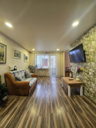 Продам уютную 2-комнатную квартиру в г. Каменское, р-н Центр. фото 1 Продам уютную 2-комнатную квартиру в г. Каменское, р-н Центр. фото 1