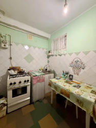 Продам 2х комнатную фото 2 Продам 2х комнатную фото 2