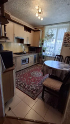 Продам 2 комнатную с АГО центр. фото 2 Продам 2 комнатную с АГО центр. фото 2