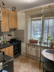 ������ �������� 3-�� �������� � �����, 5 ���, �-� ������ - �����Բ���. ���� 13