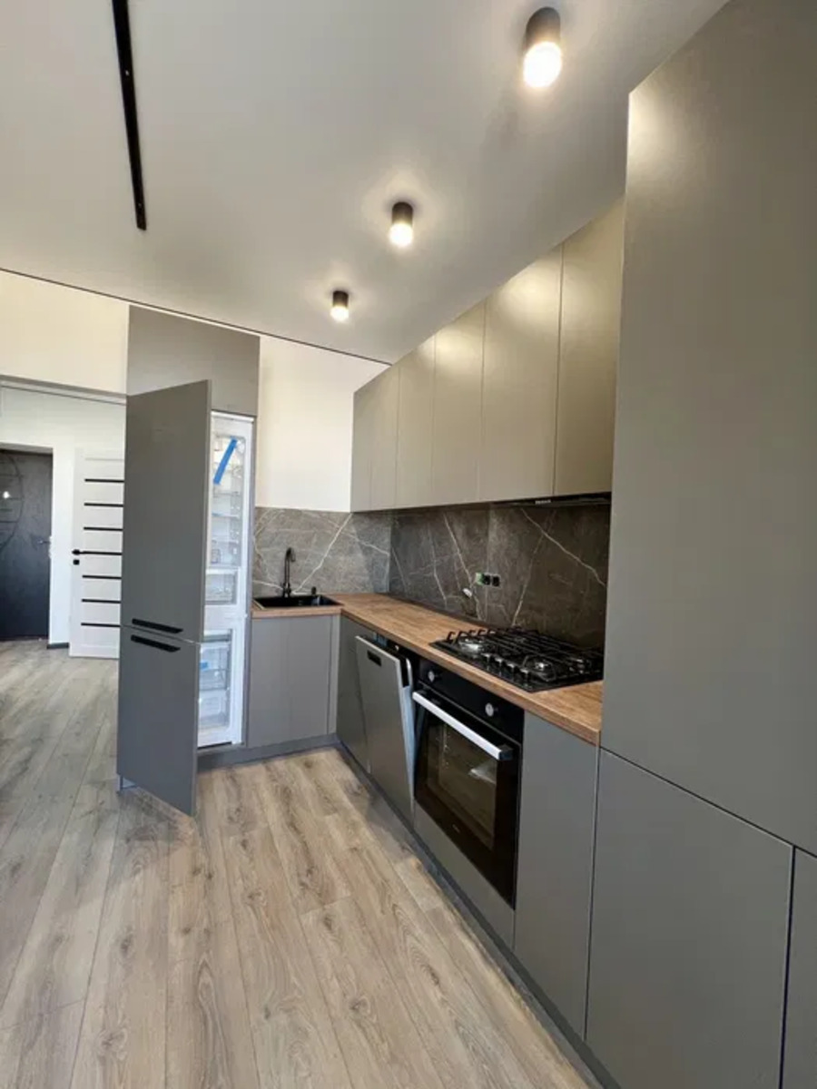 ������ �������� � �� ���������� ����� 67000 ���� 1