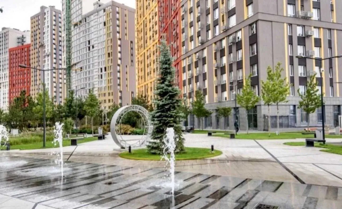 1-  44 2       Svitlo Park      1