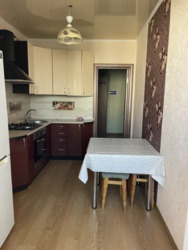 ������ 1� �������� �� �����, ���������� , 38 �2 56 000. ���� 13