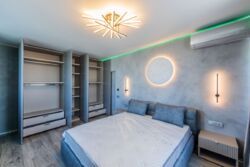    116 2   Manhattan City,  . ()  2