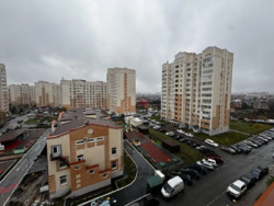 ������ 1-������� �������� 42,9�2 � �� ������ �������� ���� 13