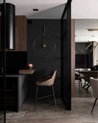 :   Crystal Avenue  , 350 000.  6