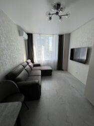  1-   'Crystal avenue' 85000  1