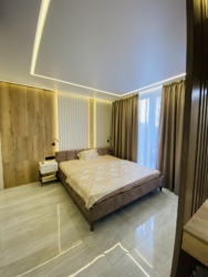   65 .     Creator City .', .  11