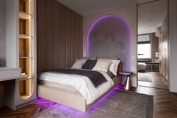 :   Crystal Avenue  , 350 000.  10