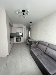  1-   'Crystal avenue' 85000  3