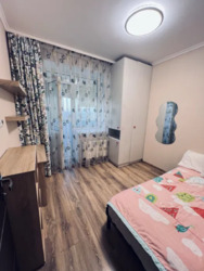 ������ 4 �������, ��������� �� �����, ���������� �������. ���� 12