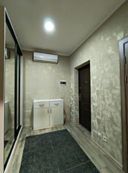 2   . .90000$  4