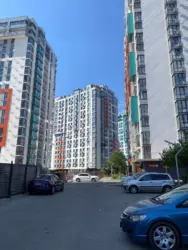   2-  74 2,  Crystal Avenue, 80000.  12