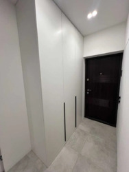  2   . 쳿  West House  13
