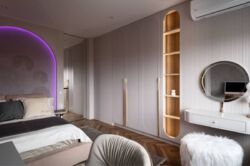 :   Crystal Avenue  , 350 000.  11