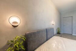    116 2   Manhattan City,  . ()  5