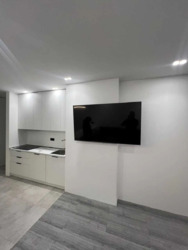  2   . 쳿  West House  15
