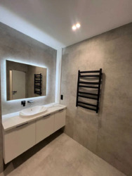  2   . 쳿  West House  18