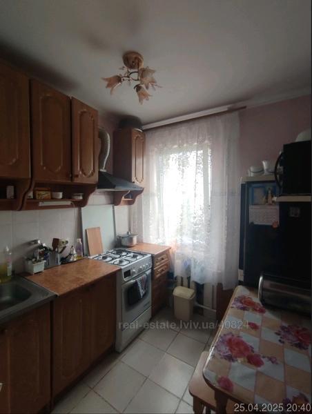Продається квартира Львівська, Львів, Лисиницька вул. фото 1 Продається квартира Львівська, Львів, Лисиницька вул. фото 1