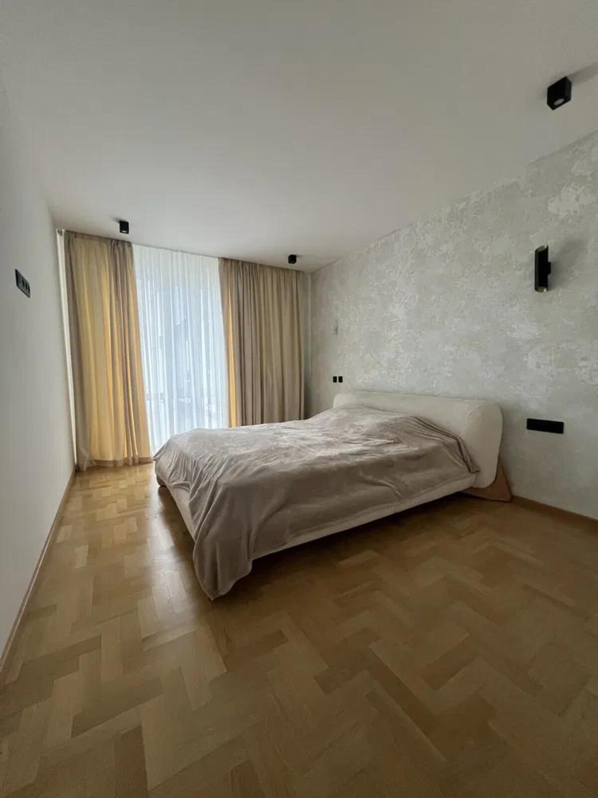 ��������� �������� ���� ������, �����-��������, ����, �������� ���� 1