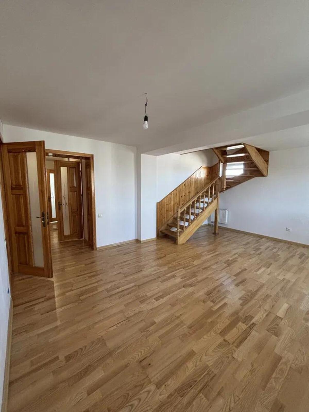 Продається квартира Львівська, Львів, Залізничний, Роксоляни, 65а фото 1 Продається квартира Львівська, Львів, Залізничний, Роксоляни, 65а фото 1