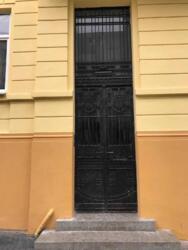   , , ,    5
