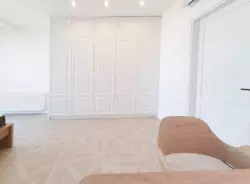   ?        7