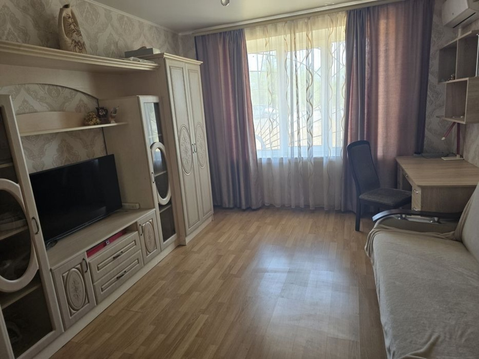 23000$   1-     1